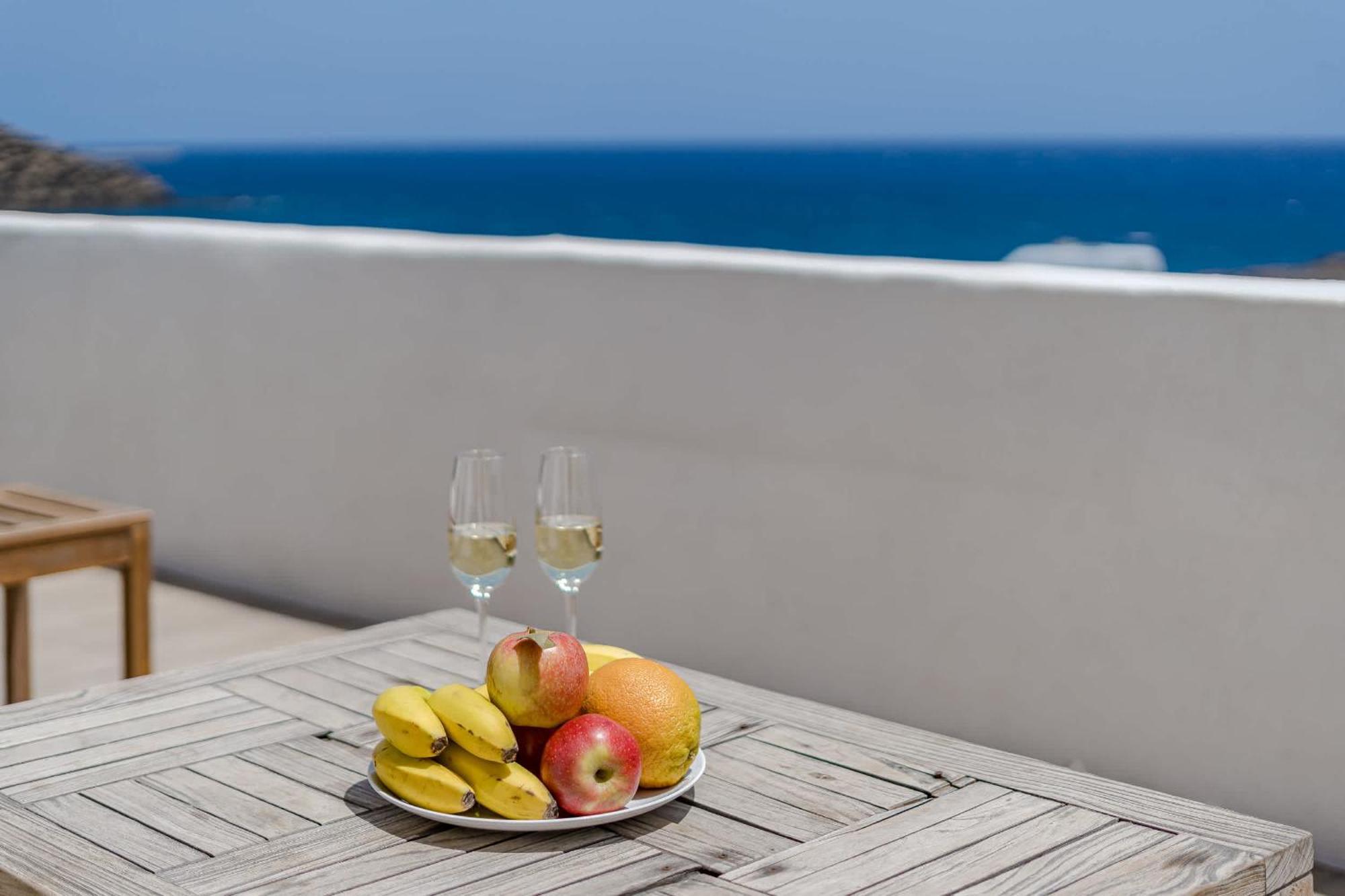 Villa Medano Seaside Villa, Jacuzzi & Pool *