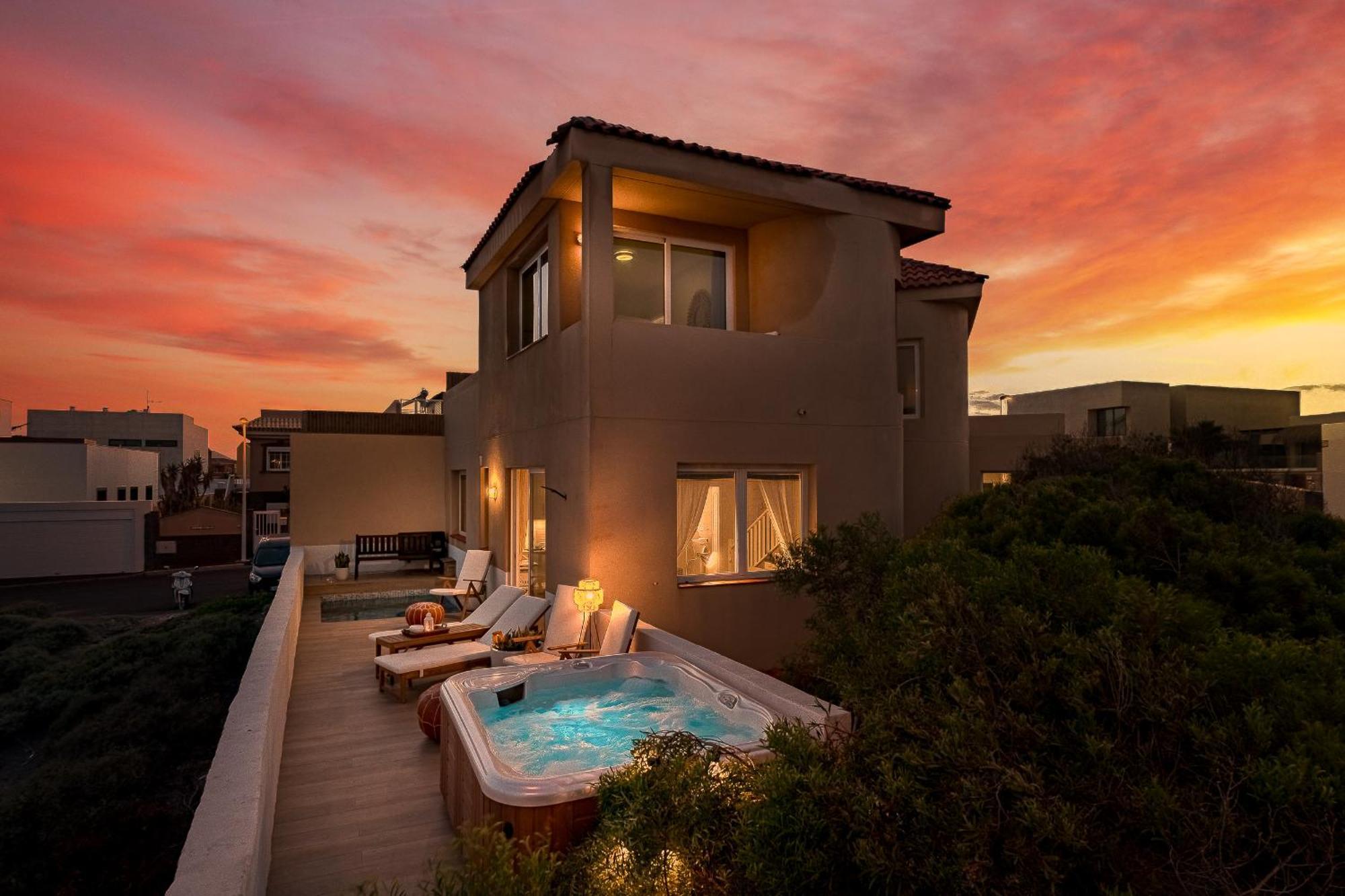Medano Seaside Villa, Jacuzzi & Pool El Medano (Tenerife)
